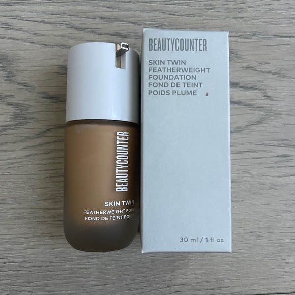 Beautycounter skin twin foundation medium 360